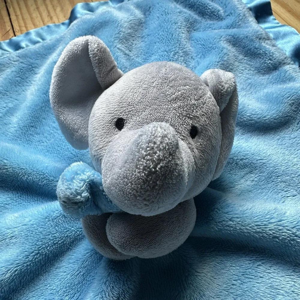 2015 Carters Grey Blue Elephant Satin Security Blanket Rattle Plush Baby Toy